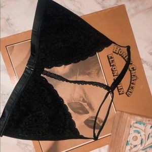 Black bralette